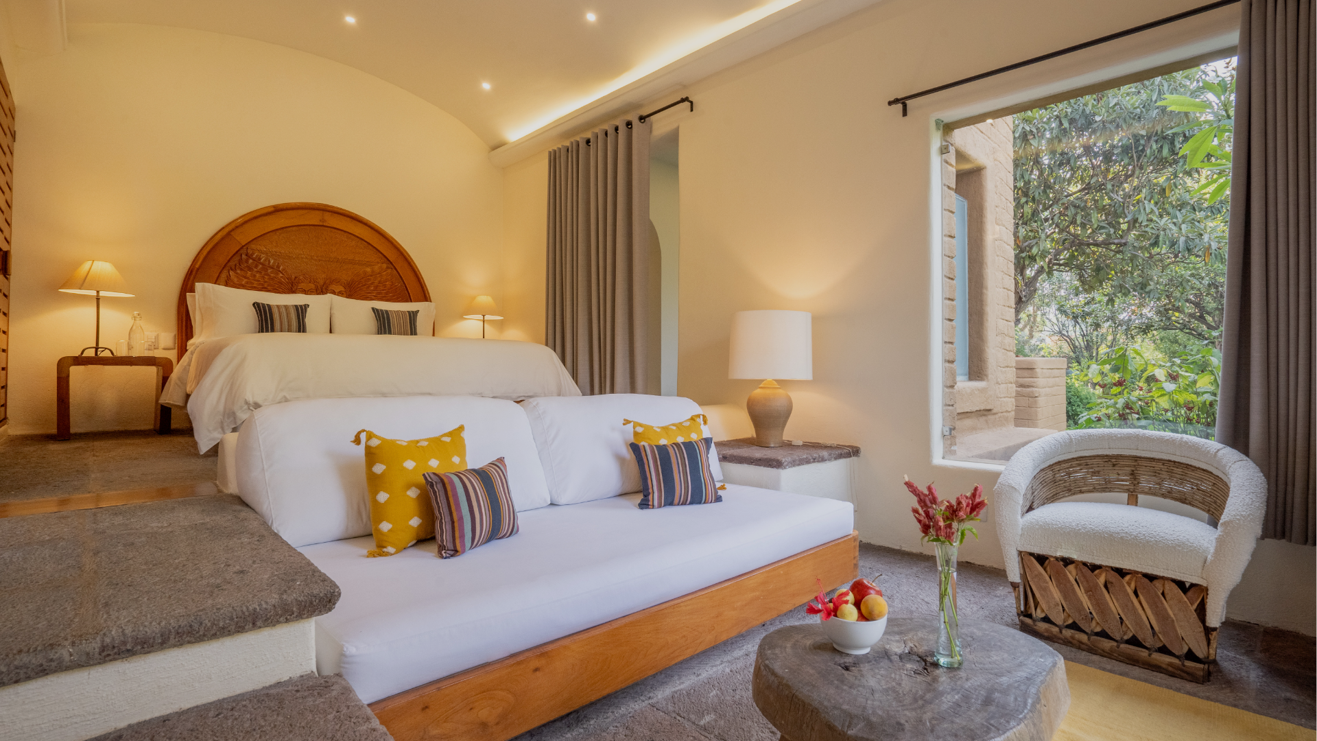 JUNIOR SUITE